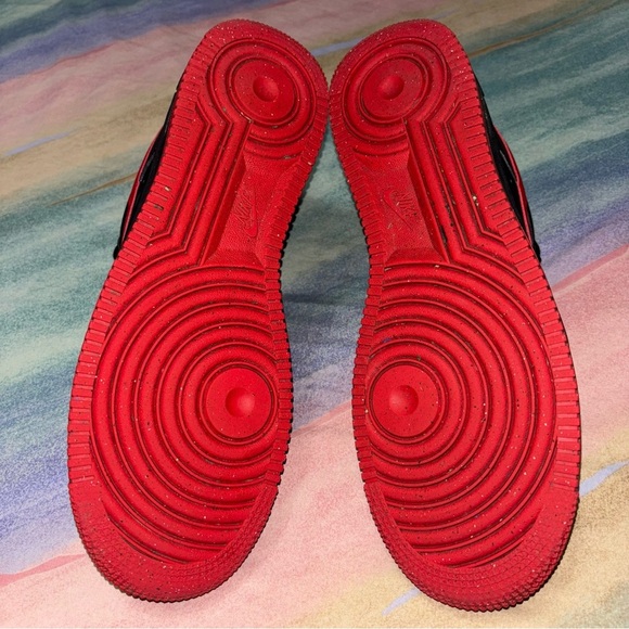 Nike Air Force 1 Low '07 Black Red Bred! Men’s size 11 - Picture 6 of 8